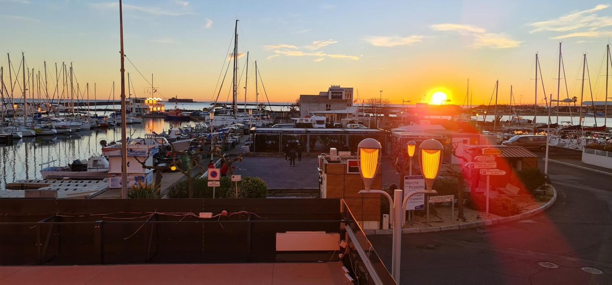 Residence De Standing La Pecherie Spacieux T3 Comme Un Cocon Familial Vue Mer Et Sur L'Avant Port Sur Le Bout Du Bout De Cap D'Agde Seule Cap En Occitanie Экстерьер фото